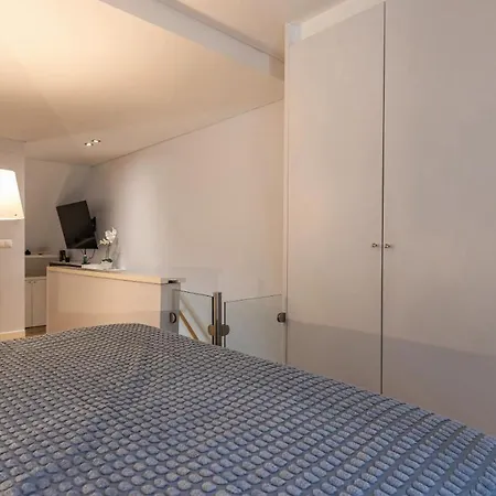 Apartment Fancy Duplex W/ Patio By Lovelystay *